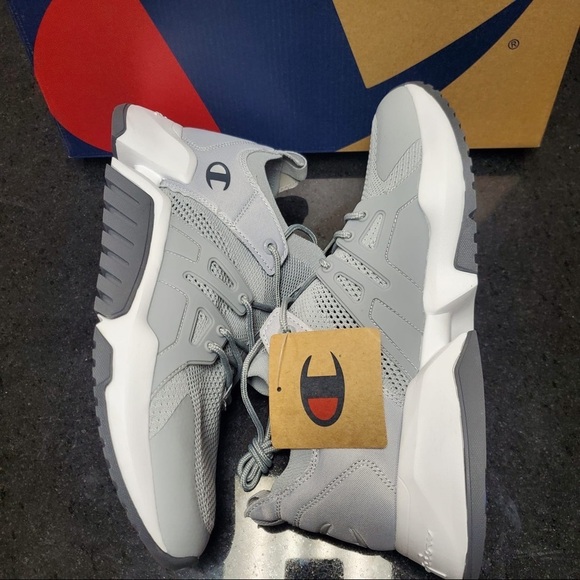 Athletic_Shoes